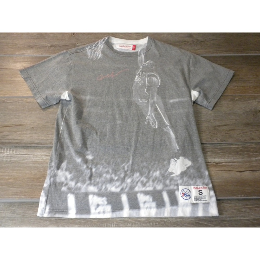 Mitchell & Ness T-shirt Mens S Gray Philadelphia 76ers Allen Iverson Above Rim